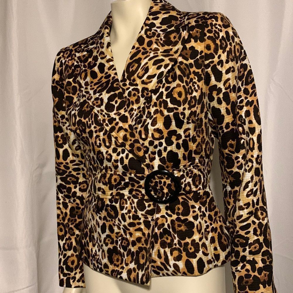 Vintage Isabella quilted animal print blazer jacket. Size 8‎